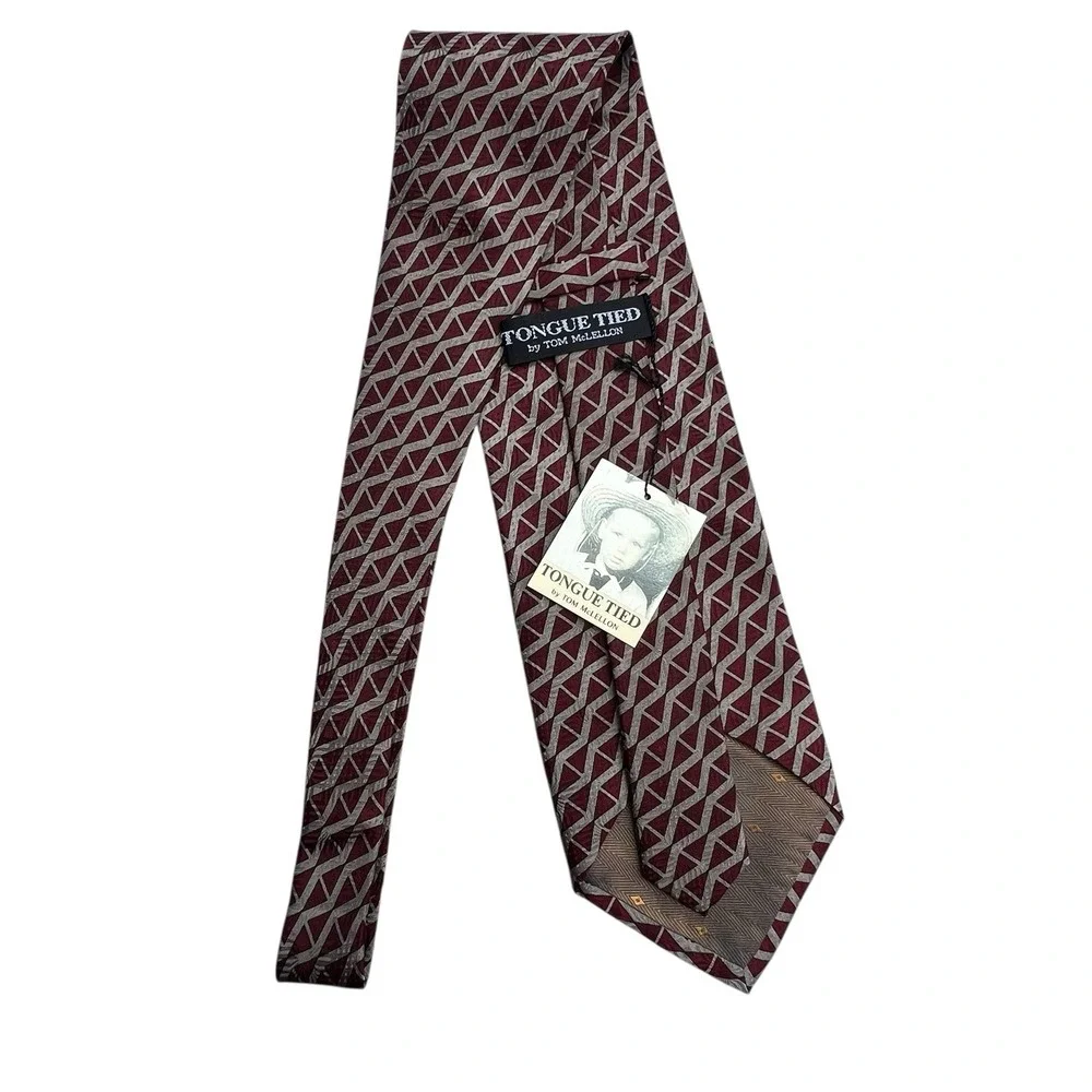 Tongue Tied by Tom McLellon Men's 100% Silk Vintage Tie Burgundy/Tan Geometric